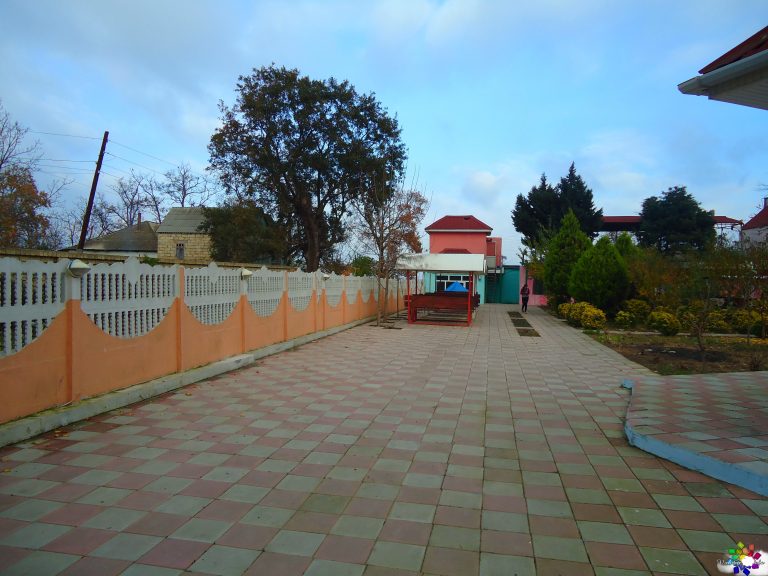 Uch qardash