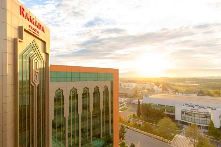Ramada Plaza by Wyndham Gence