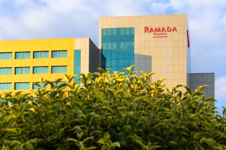 Ramada Plaza by Wyndham Gence