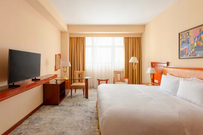 Ramada Plaza by Wyndham Gence
