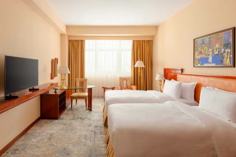 Ramada Plaza by Wyndham Gence