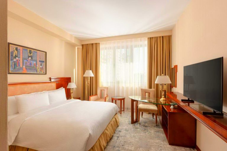 Ramada Plaza by Wyndham Gence