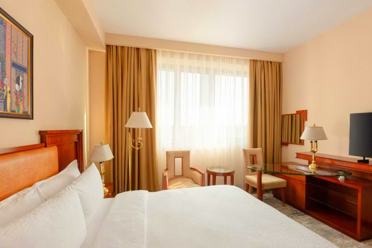 Ramada Plaza by Wyndham Gence