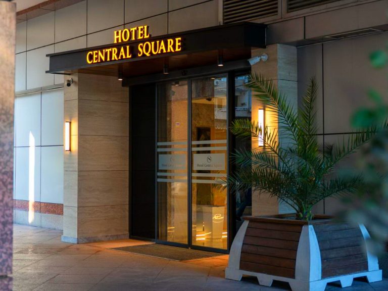 Central Square Hotel
