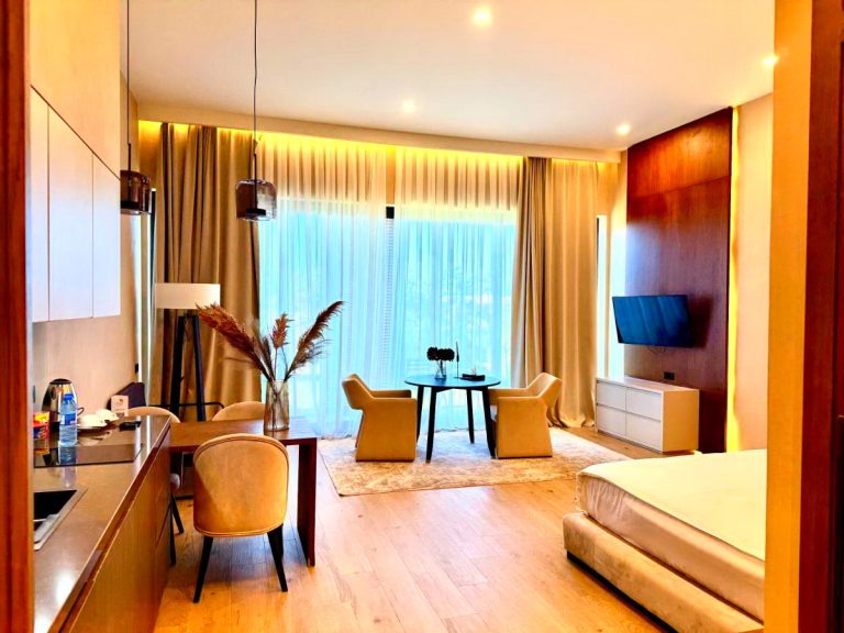 Sea Breeze White Residence