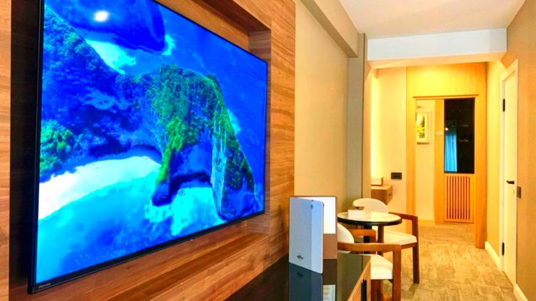 White Breeze Boutique Hotel