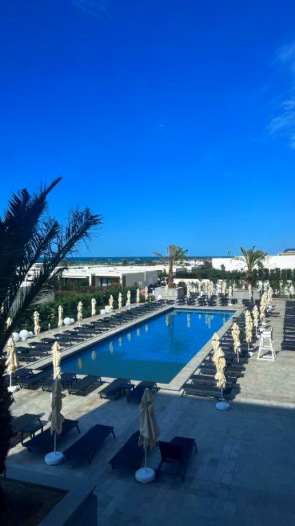 Sea Breeze White Residence