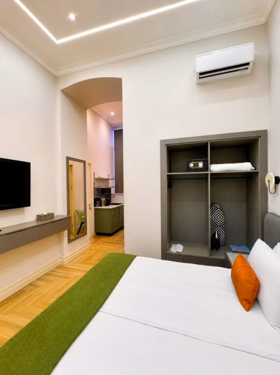 Amara Boutique