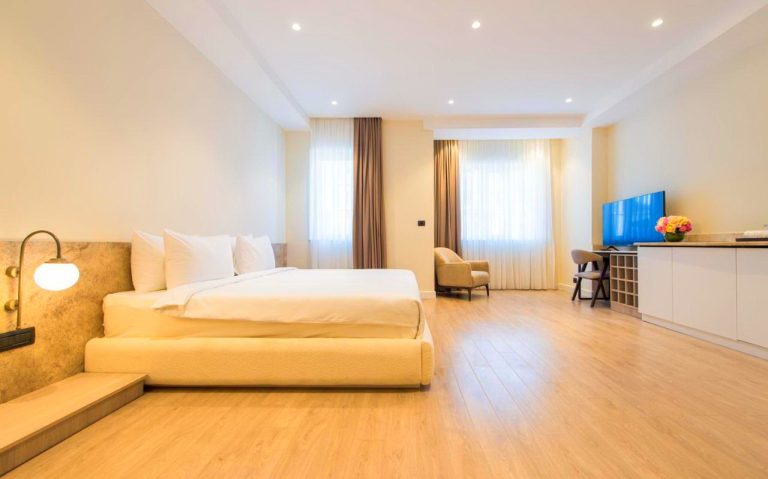 Lamer Sea Breeze Resort