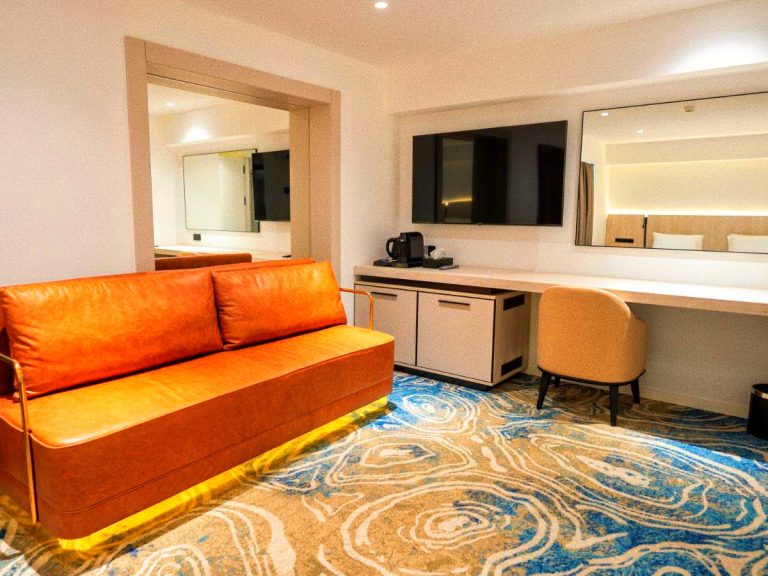 Central Square Hotel