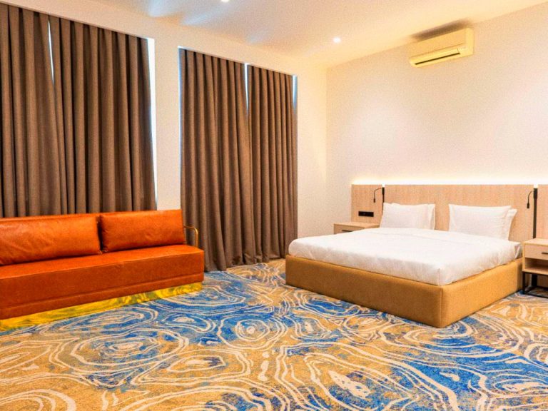 Central Square Hotel