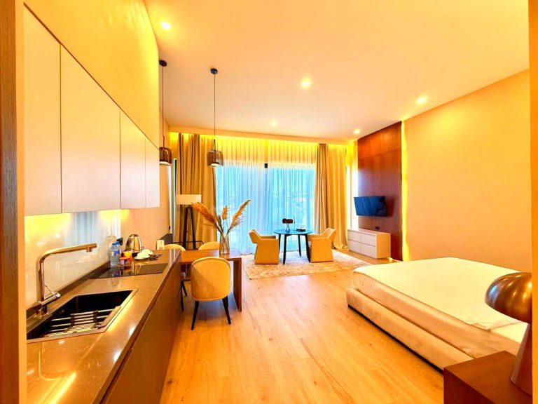 Sea Breeze White Residence