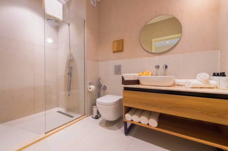 Lamer Sea Breeze Resort
