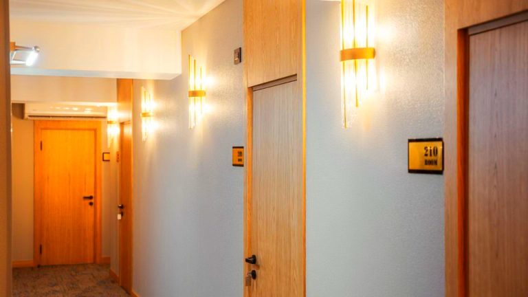 White Breeze Boutique Hotel