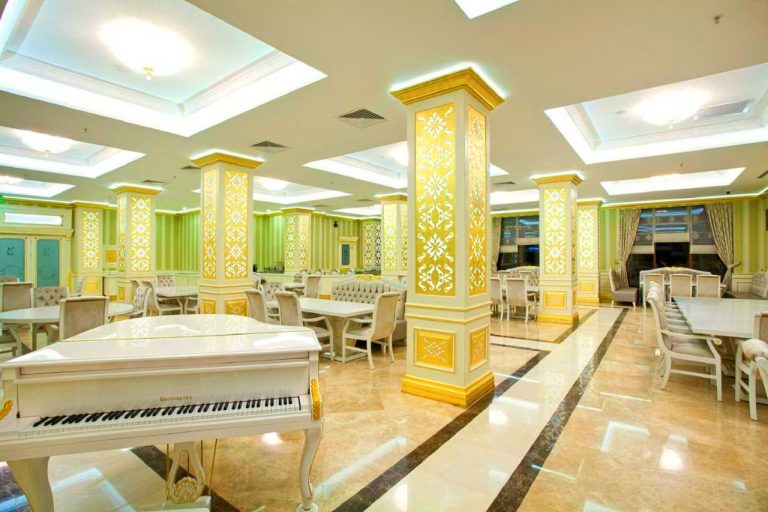 Ayan Palace Hotel