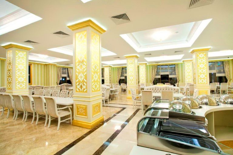 Ayan Palace Hotel