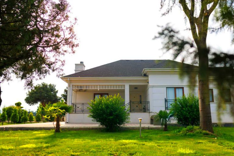 Ayan Palace Hotel