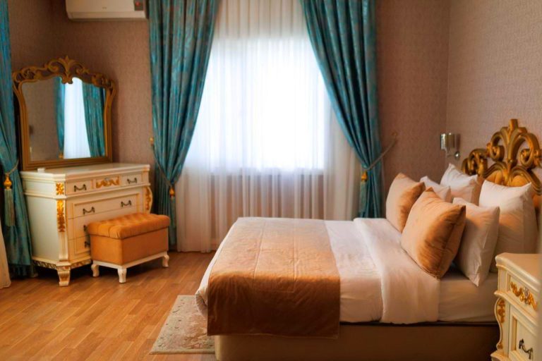 Ayan Palace Hotel