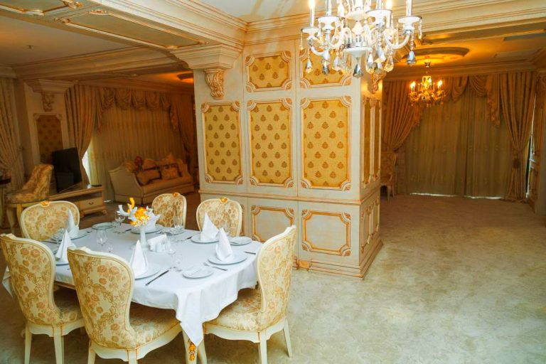 Ayan Palace Hotel