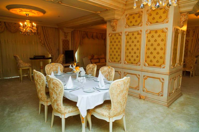 Ayan Palace Hotel