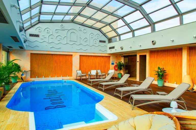 Boutique 19 Hotel