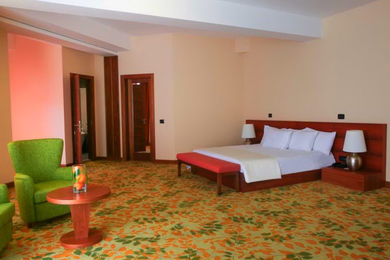 El Resort Hotel