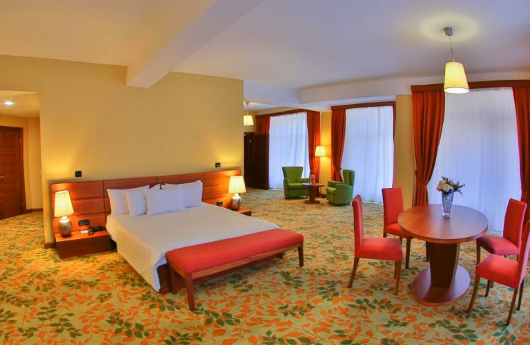 El Resort Hotel