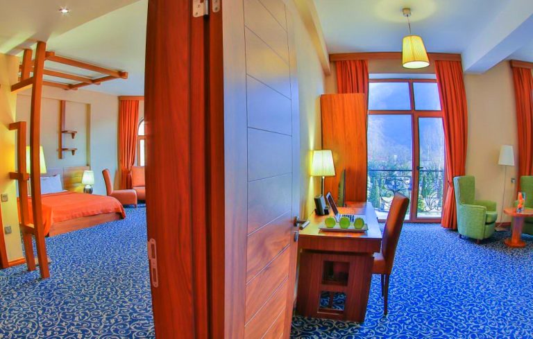 El Resort Hotel