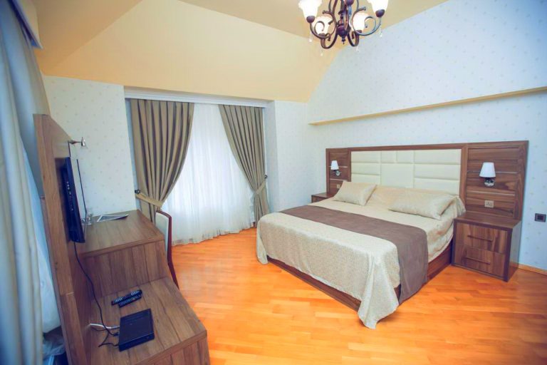 Goy Gol Lake Resort