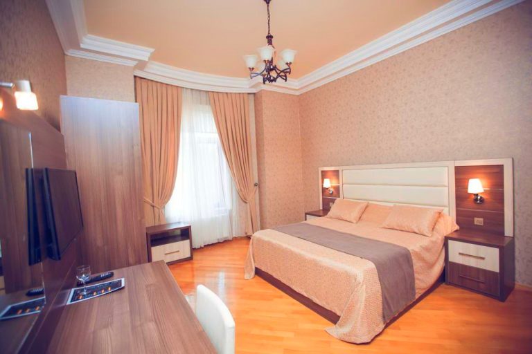 Goy Gol Lake Resort