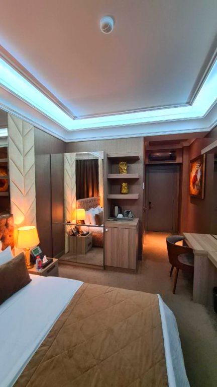 Home Boutique Hotel