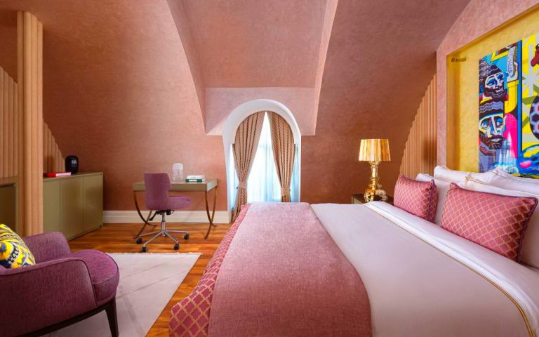 ART Gallery Hotel