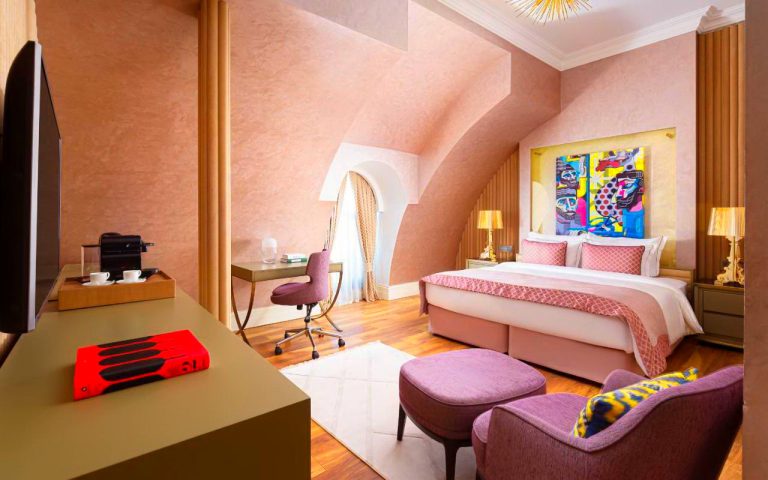 ART Gallery Hotel