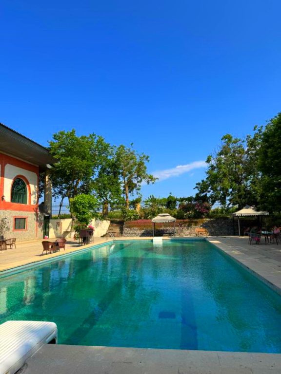 Chabiant Winery Hotel