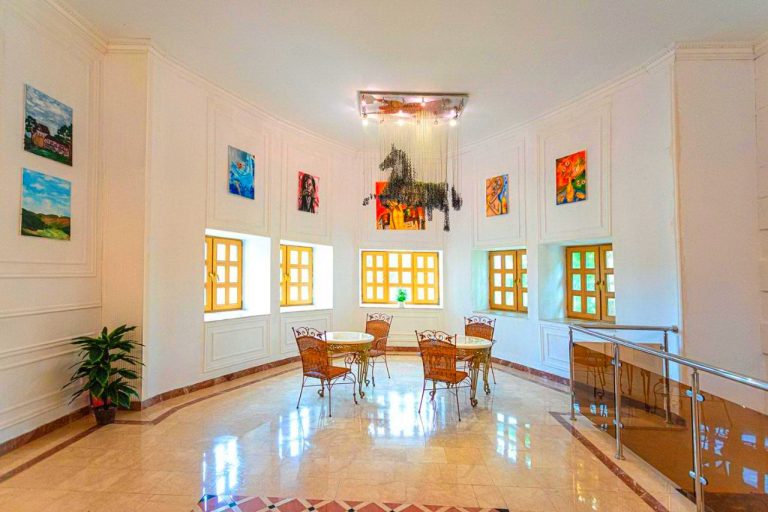 Chabiant Winery Hotel