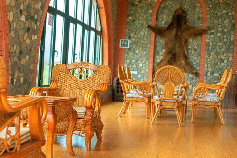 Chabiant Winery Hotel