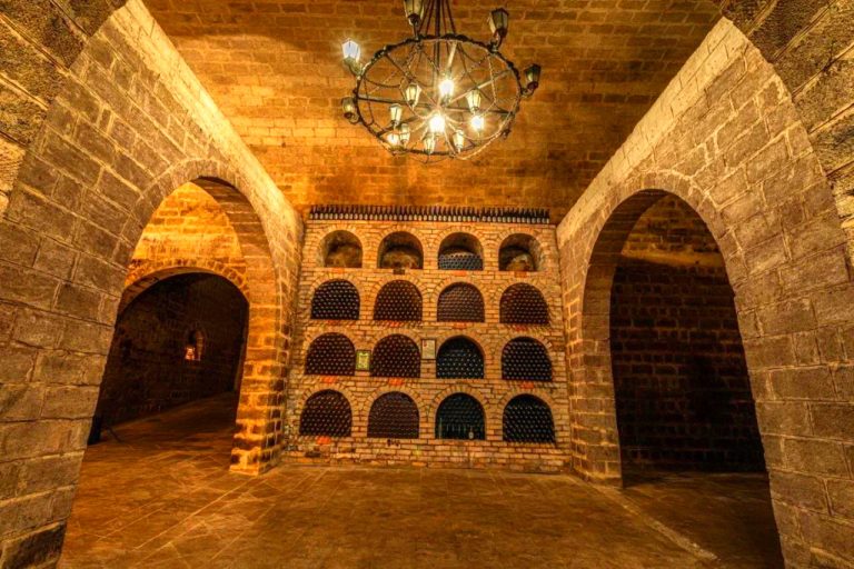 Chabiant Winery Hotel