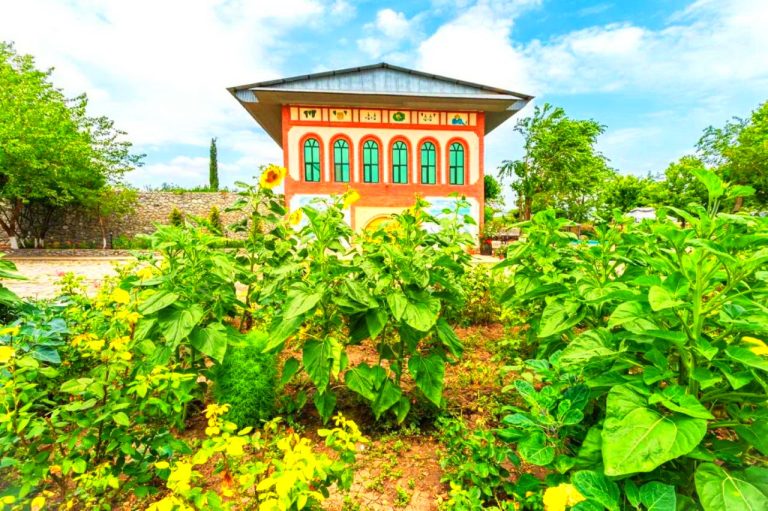 Chabiant Winery Hotel