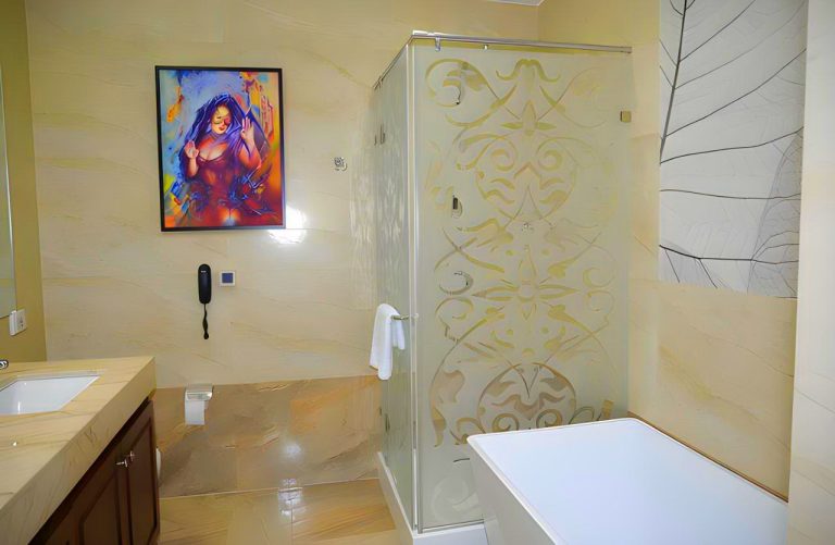 Mariana Trench Hotel & Leisure Resort