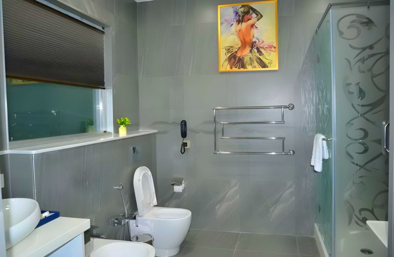 Mariana Trench Hotel & Leisure Resort