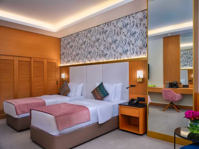 Qafqaz Riverside Hotel